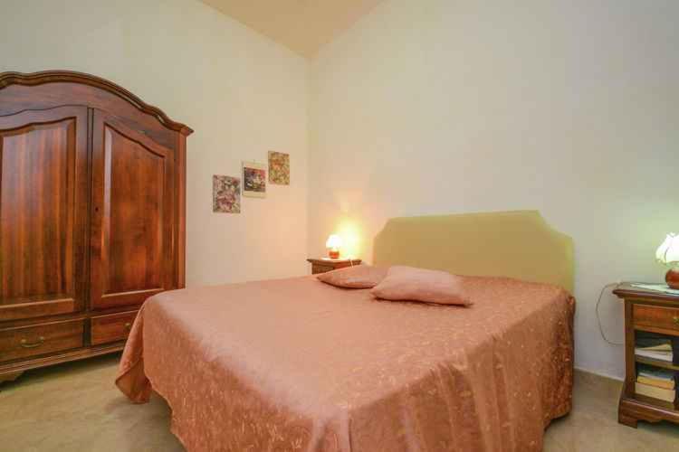 Apartment 3 *